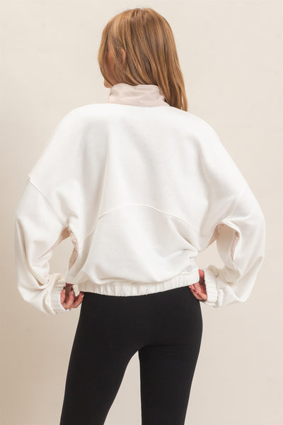 Contrast Button-Up Collar Top