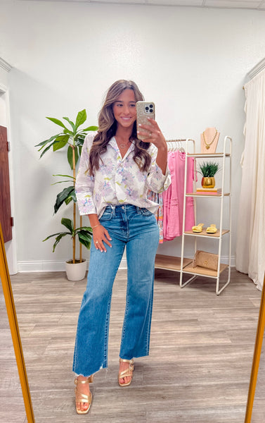 Big Pearl Button Accent Floral Top