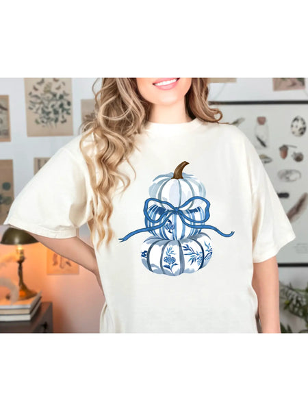 Coquette Bow Trio Pumpkins Graphic Tee