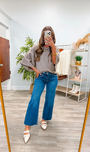 Solid Elbow Sleeve Top