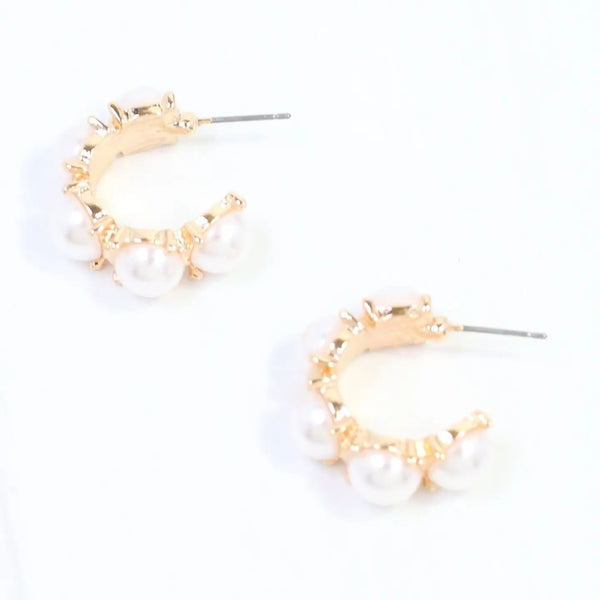 Cleo Pearl Small Hoop Earring Cream