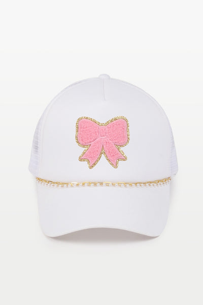 Bow Patch w Mini Pearl Chain Trucker Hat