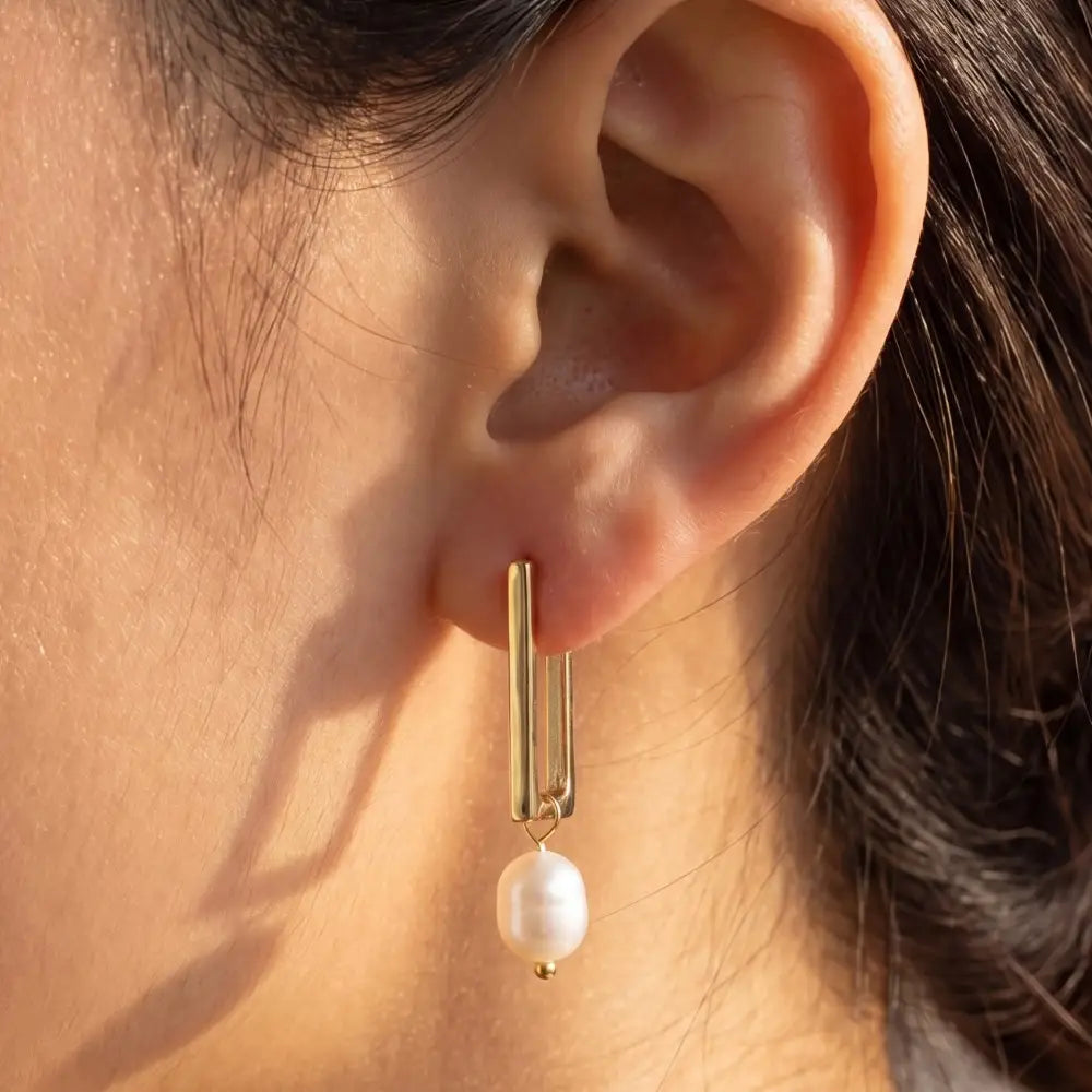 Rectangle Cutout Pearl Drop Earrings