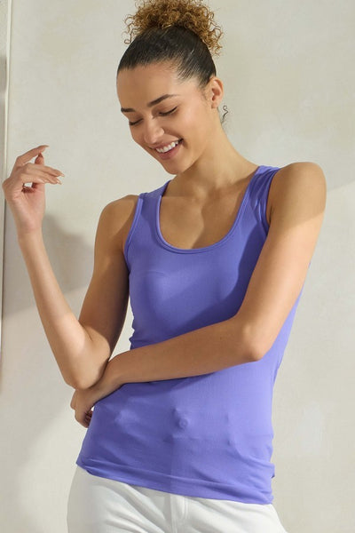 U Neckline Seamless Tank