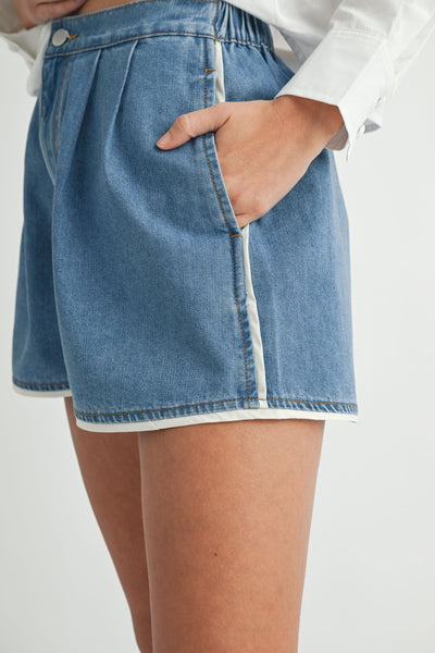 Contrast Lined Denim Short