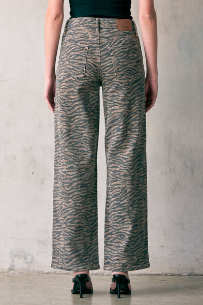 Hidden High Rise Logan Dad Jeans
