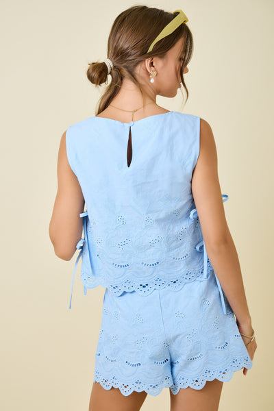 Sleeveles Embroidered Top & Shorts Set