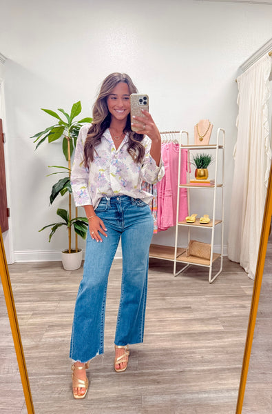 Big Pearl Button Accent Floral Top