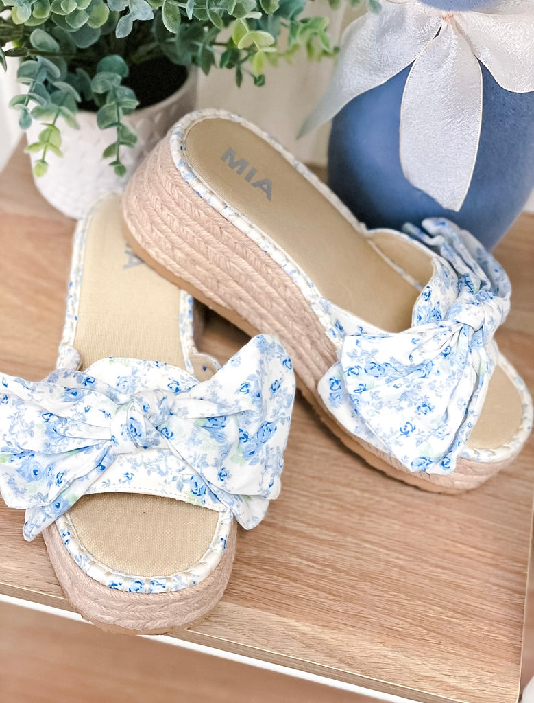 Mia Fora Floral Bow Platform Sandal