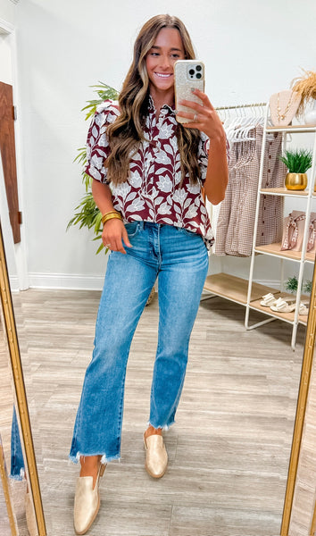 Botanical Embroidery Puff Sleeve Top