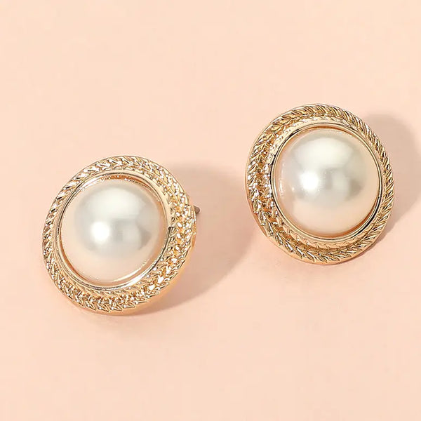 Textured Frame Classic Pearl Stud Earrings