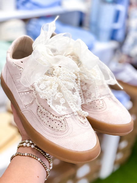 Mi.iM Eleanor Lace Trim Edge Sneaker