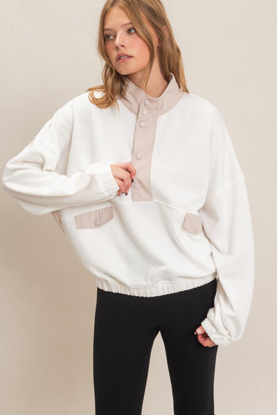 Contrast Button-Up Collar Top