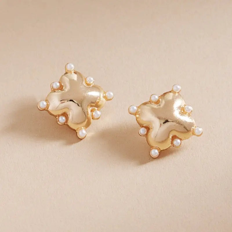 Clover Domed W Pearl Accent Titanium Post Earrings