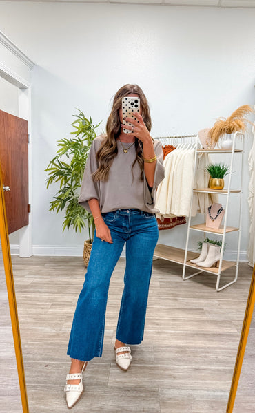 Solid Elbow Sleeve Top