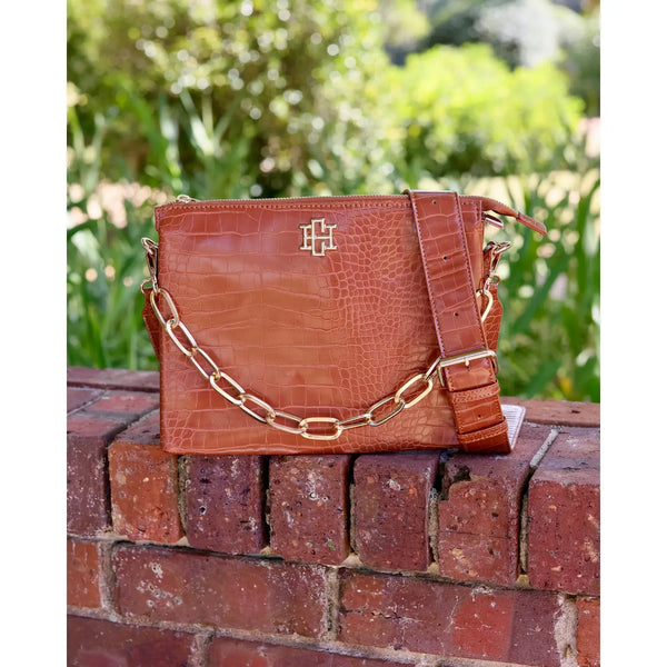 Ariana Crossbody Saddle Ec