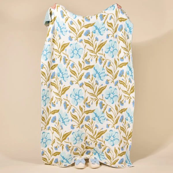 Cozy Dreams Luxe Blanket–Poppin' Petals Aqua