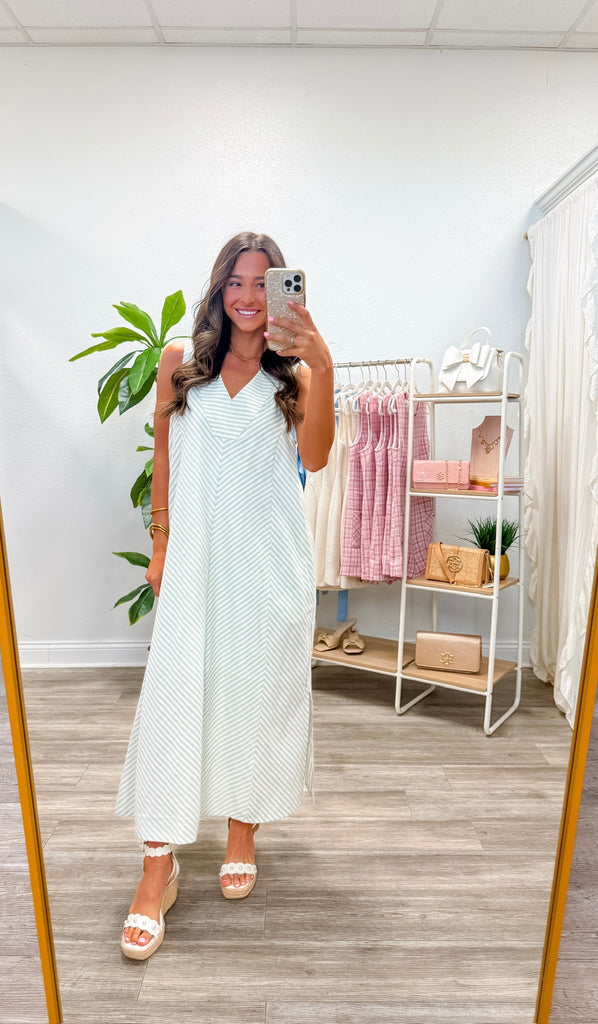 Chevron Stripe Sleeveless Midi Dress