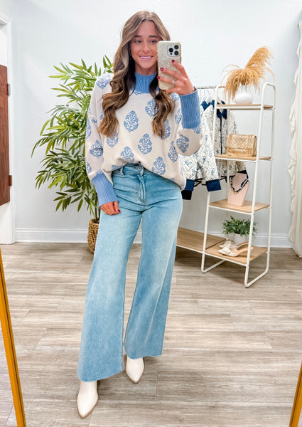 Botanical Print Long Sleeve Knit Top