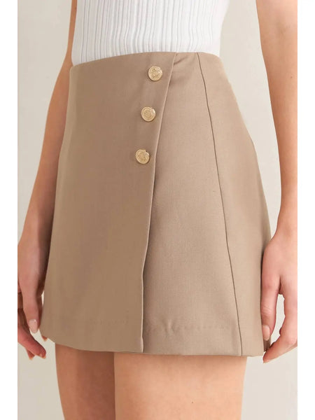 Solid Front Button Woven Skort
