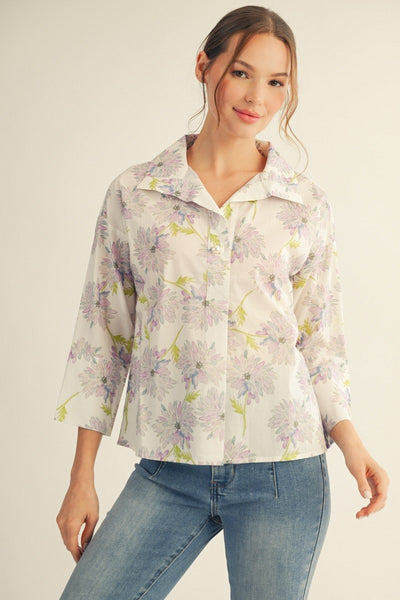 Big Pearl Button Accent Floral Top