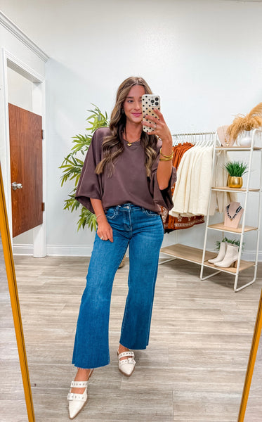 Solid Elbow Sleeve Top