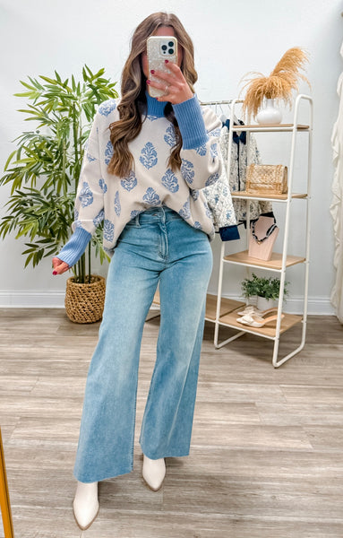 Botanical Print Long Sleeve Knit Top