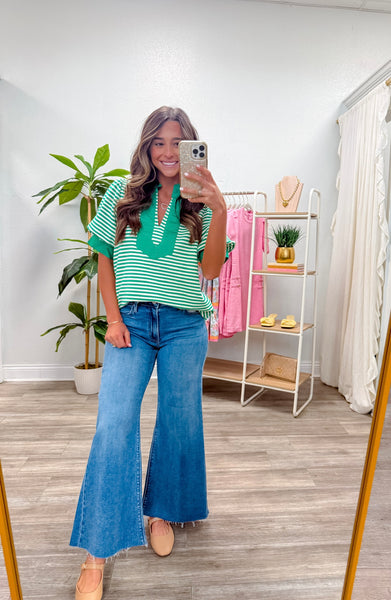 Solid Contrast Detail Stripe Top