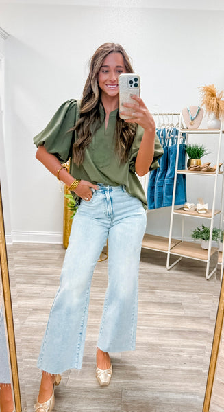 Short Puff Sleeves Mock Neck Top