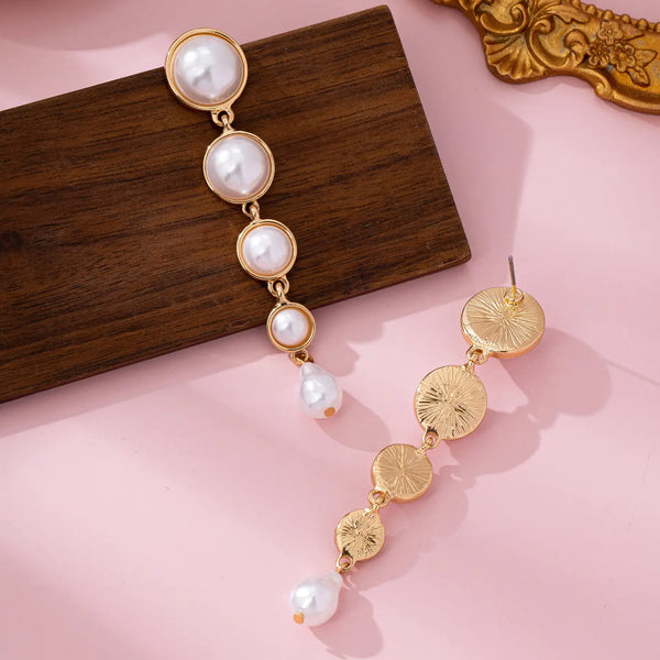 Linear Gradual Pearl Drop Earrings