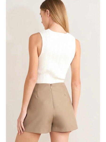 Solid Front Button Woven Skort