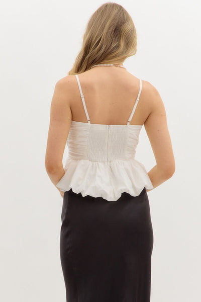 Solid Ruffle Hem Ruched Accent Top