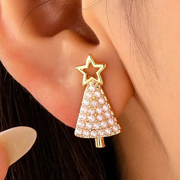 Pearl-Embellished Christmas Tree Stud Earrings