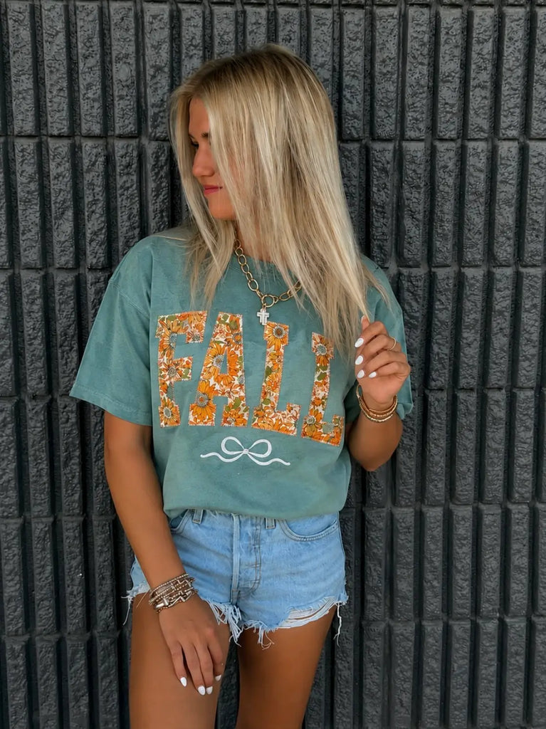 Bow Fall Floral Short Sleeve Tee