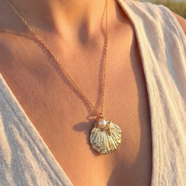Gold Scallop Shell Pendant Necklace w/ Starfish & Pearl